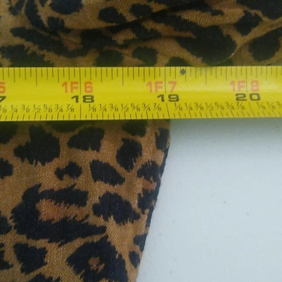 TIME AND TRU ASYMETRICAL PEPLUM SHIRT IN LEOPARD - Picture 8 of 11